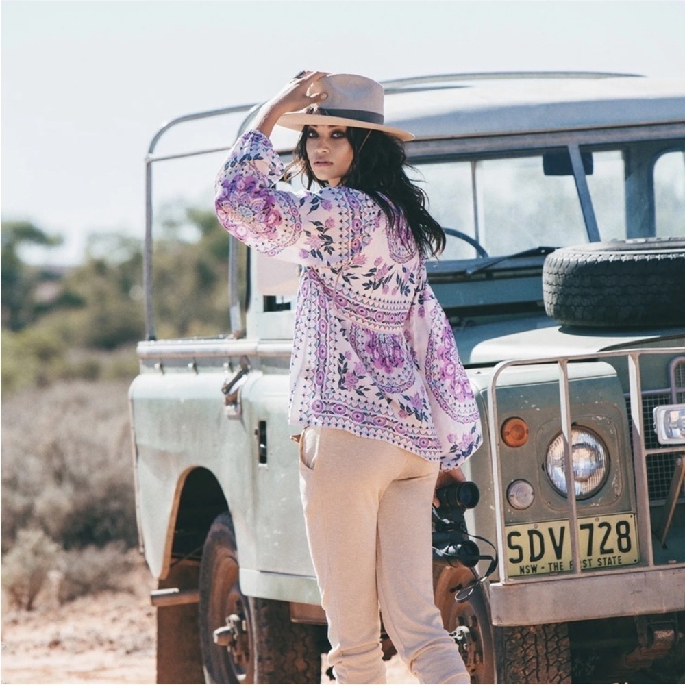 Spell and the Gypsy Pandora Blouse - Picture 3 of 10